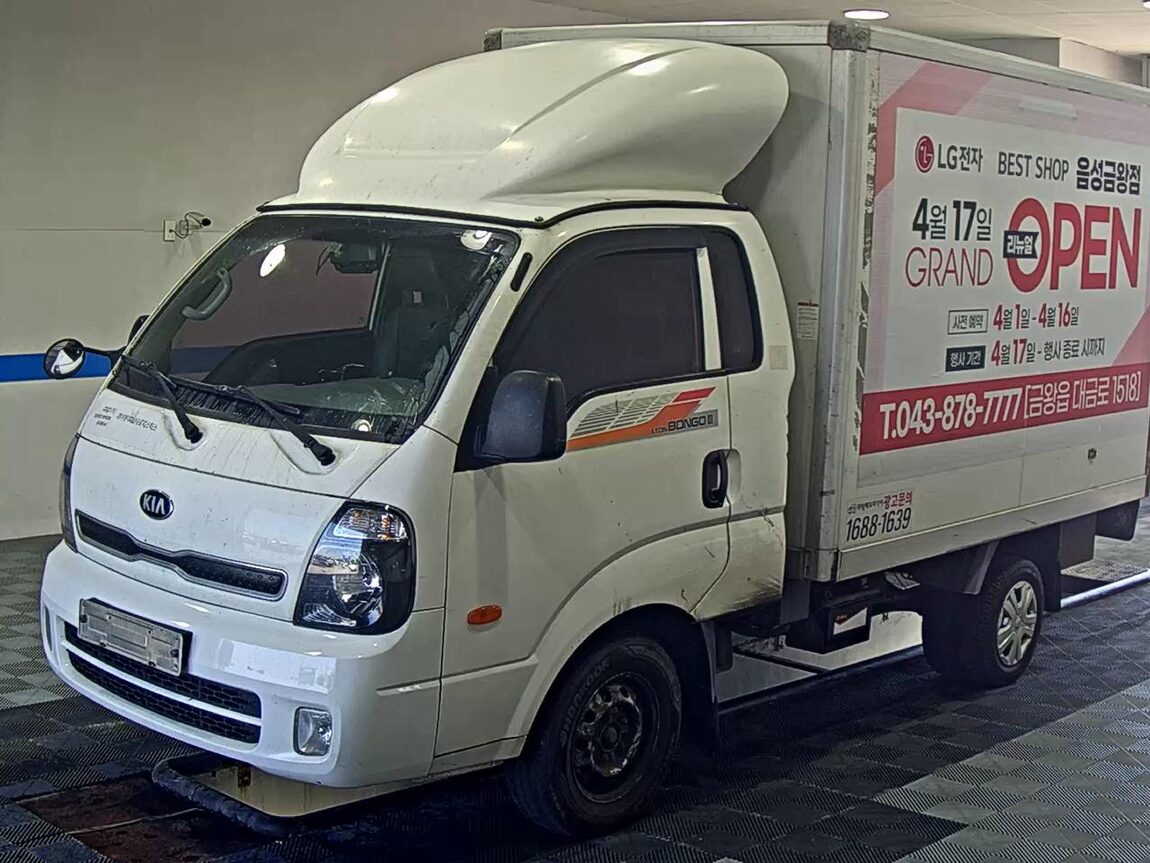 KIA BONGO III CARGO BUILT-IN BOX TRUCK 1 TON KING CAB 2018 - zdjęcie 2
