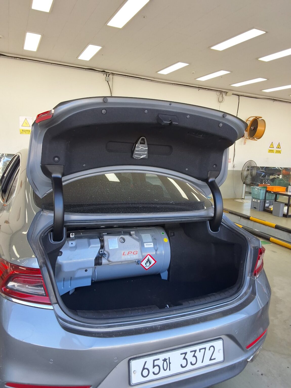 HYUNDAI GRANDEUR IG 3.0 LPi RENTAL CAR MODERN 2018 - zdjęcie 15