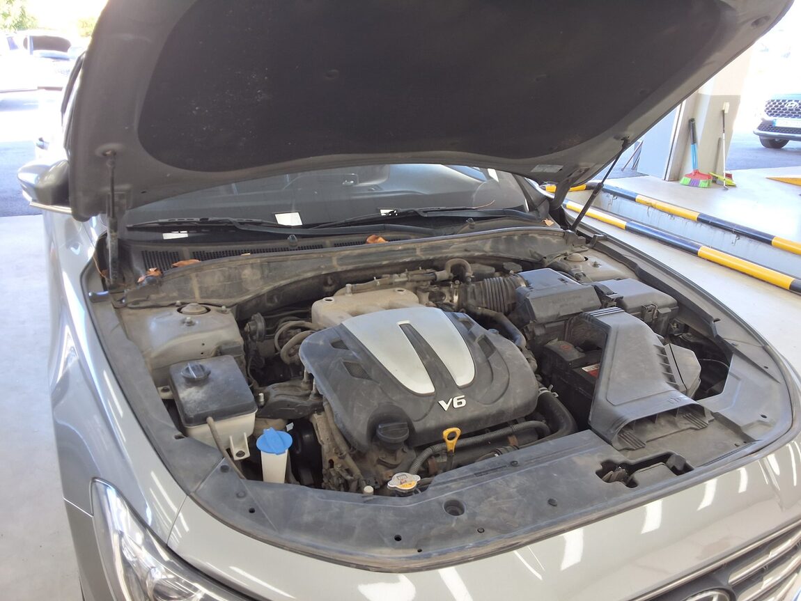 HYUNDAI GRANDEUR IG 3.0 LPi RENTAL CAR MODERN 2018 - zdjęcie 18