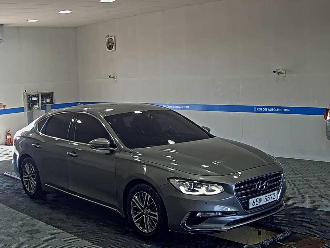 HYUNDAI GRANDEUR IG 3.0 LPi RENTAL CAR MODERN 2018 - zdjęcie 3