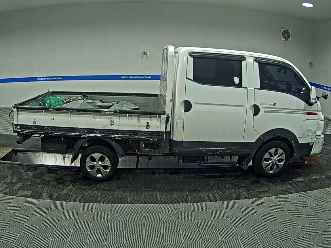 HYUNDAI PORTER II CRDi DOUBLE CAB EXTRA LONG WHEELBASE PREMIUM 2020 - zdjęcie 4