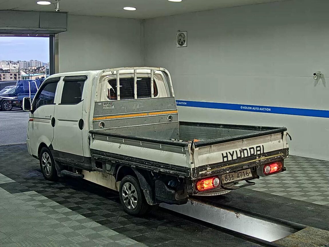 HYUNDAI PORTER II CRDi DOUBLE CAB EXTRA LONG WHEELBASE PREMIUM 2020 - zdjęcie 6