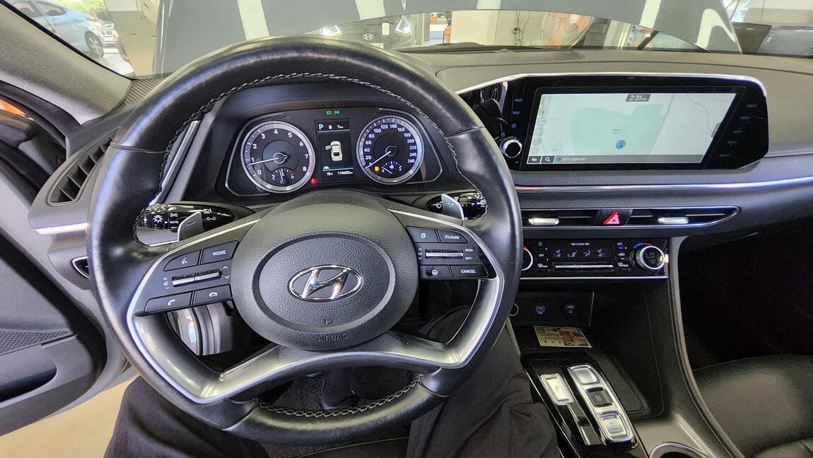 HYUNDAI SONATA (DN8) G2.0 PREMIUM PLUS 2022 - zdjęcie 18