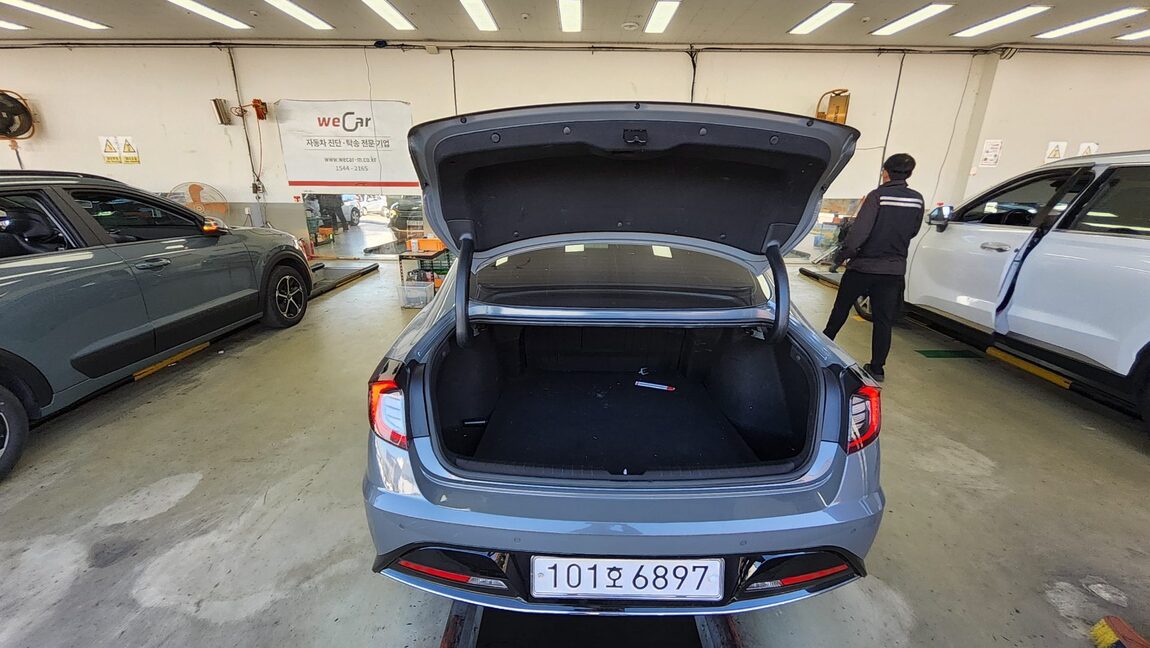 HYUNDAI SONATA (DN8) G2.0 PREMIUM PLUS 2022 - zdjęcie 15