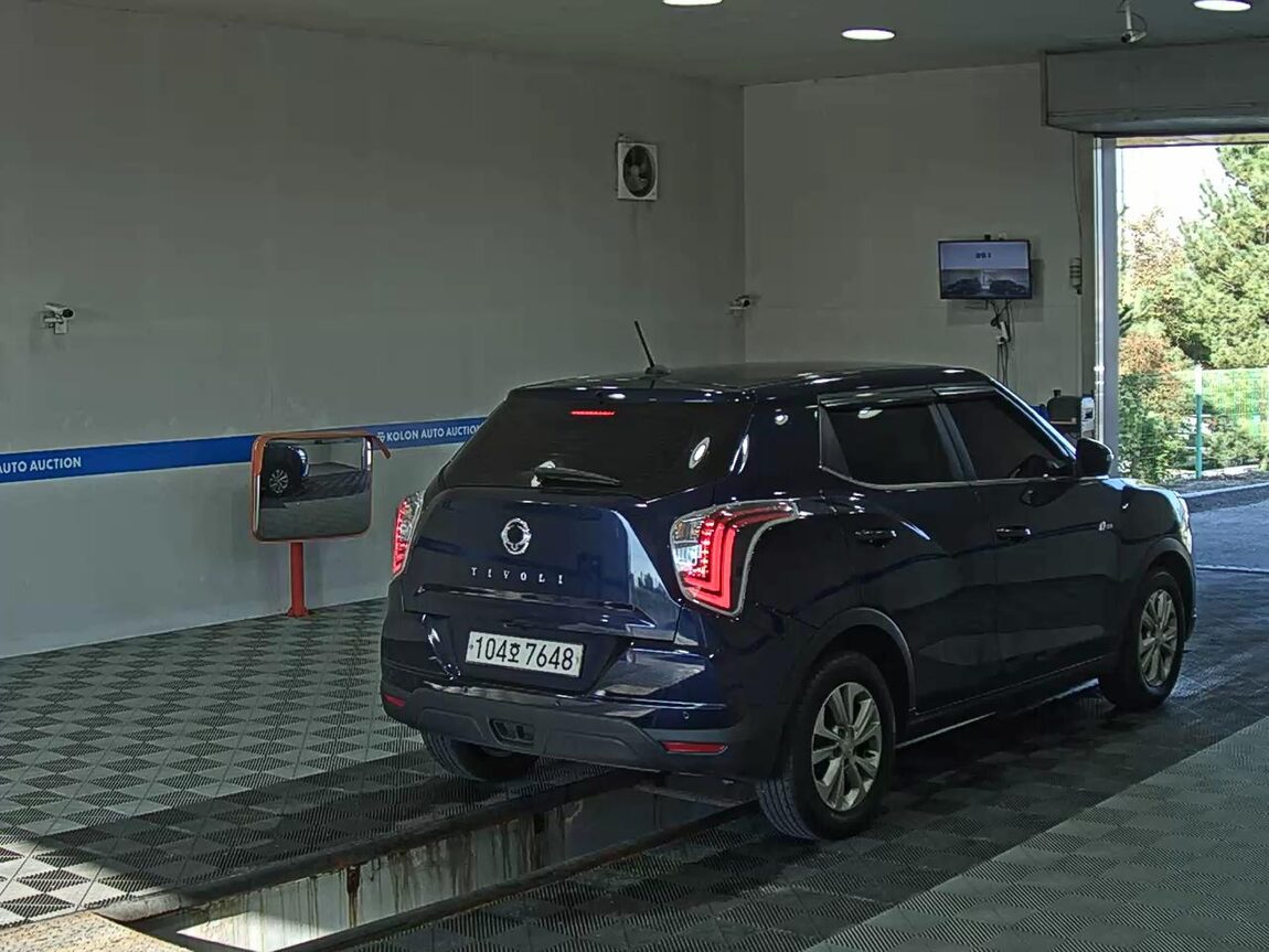 KG MOBILITY (SSANGYONG) VERY NEW TIVOLI 1.5 GASOLINE 2WD DIRECT SALES 2021 - zdjęcie 5