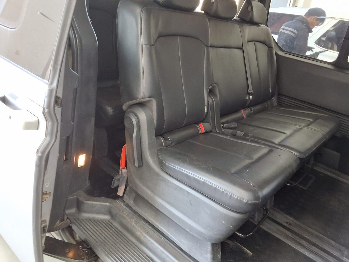 HYUNDAI STARIA 2.2 DIESEL TOURER 9-SEATER 4WD MODERN 2022 - zdjęcie 13