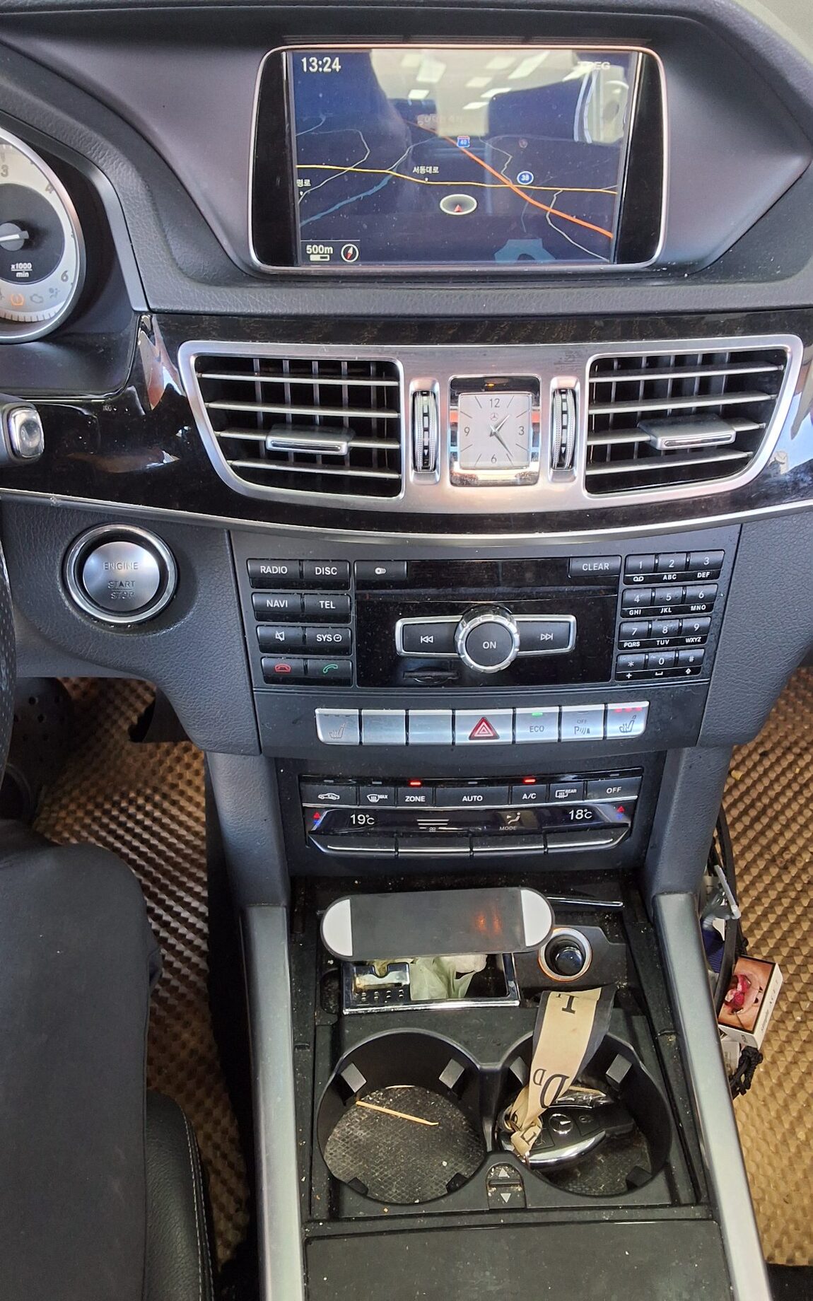 MERCEDES-BENZ E-CLASS (4TH GEN) E250 CDI 4MATIC 2014 - zdjęcie 18