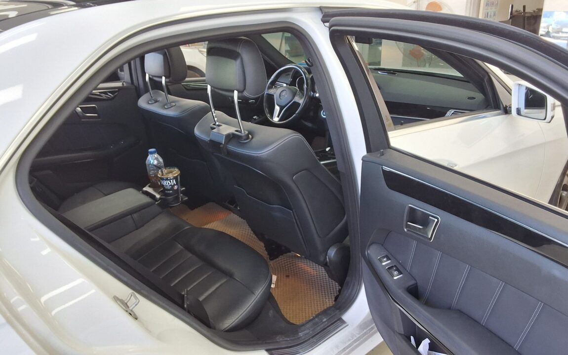 MERCEDES-BENZ E-CLASS (4TH GEN) E250 CDI 4MATIC 2014 - zdjęcie 13