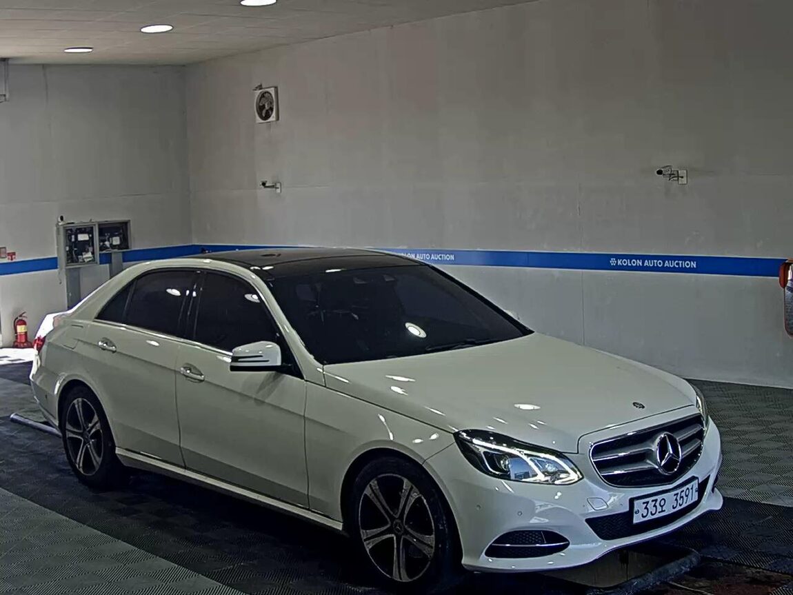 MERCEDES-BENZ E-CLASS (4TH GEN) E250 CDI 4MATIC 2014 - zdjęcie 3