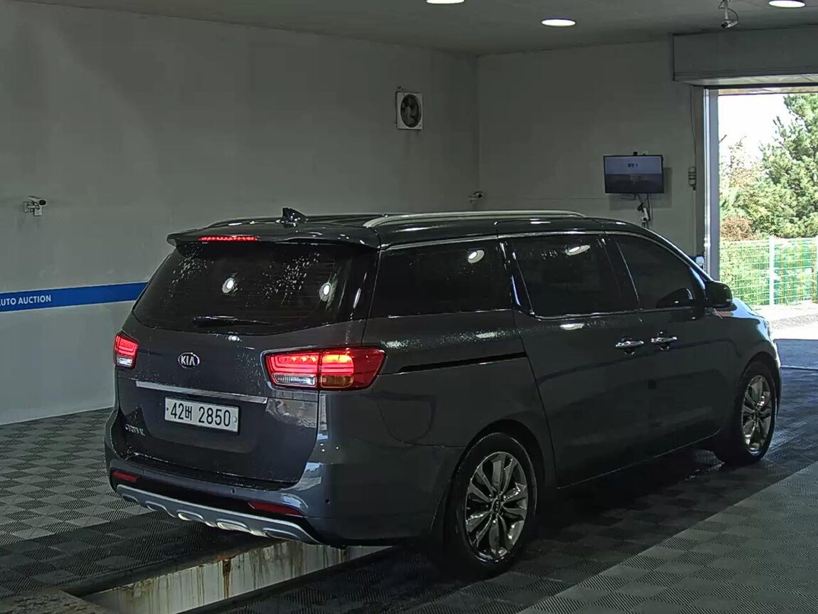 KIA ALL NEW CARNIVAL 9-SEATER DIESEL NOBLESSE 2015 - zdjęcie 5