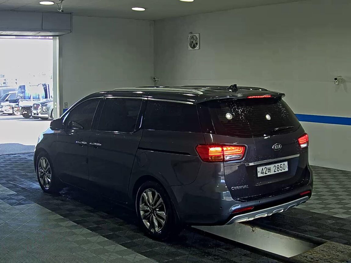 KIA ALL NEW CARNIVAL 9-SEATER DIESEL NOBLESSE 2015 - zdjęcie 6
