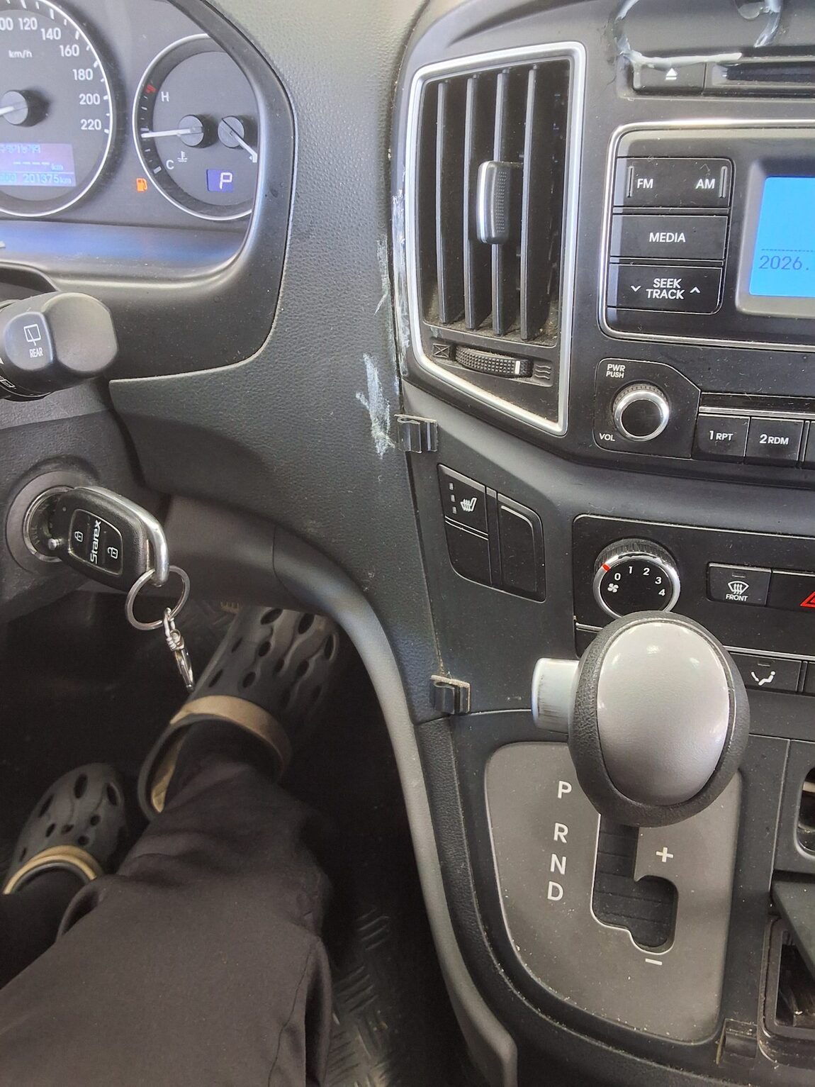 HYUNDAI GRAND STAREX 3-SEATER DIESEL VAN SMART 2017 - zdjęcie 17