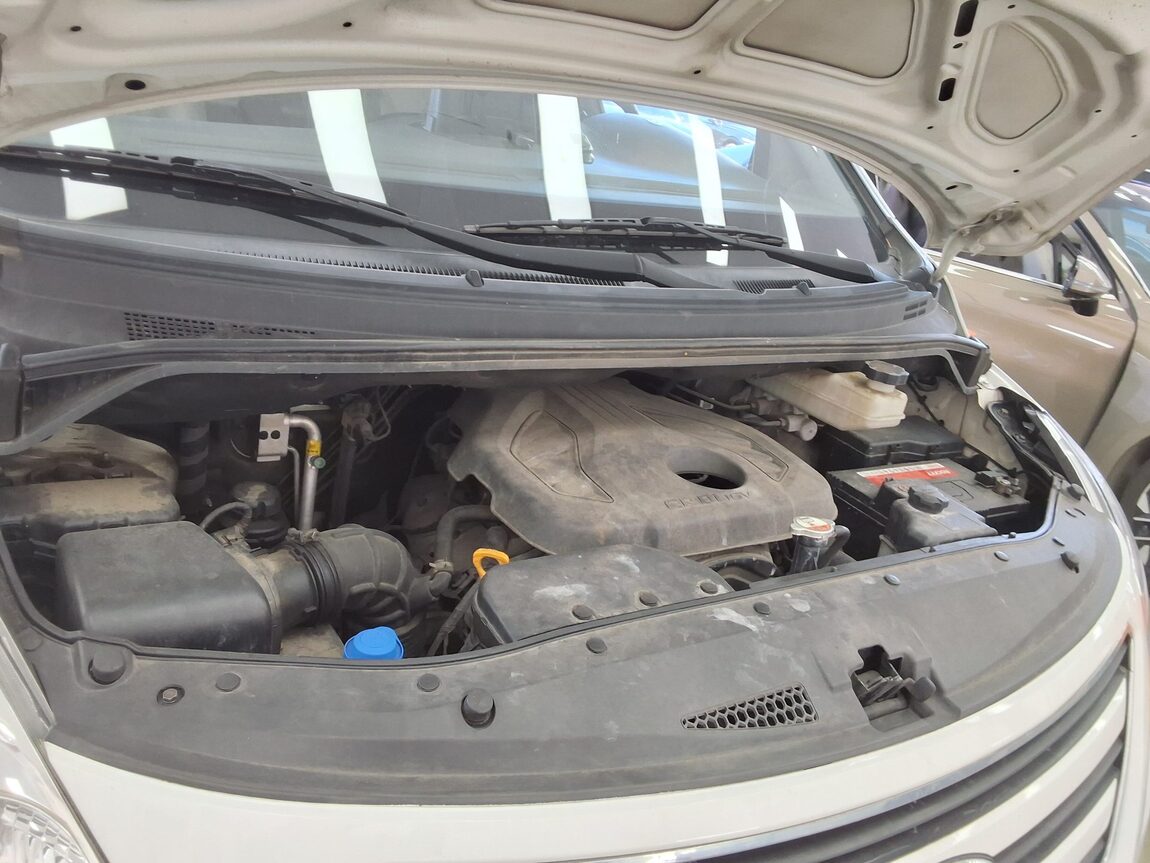HYUNDAI GRAND STAREX 3-SEATER DIESEL VAN SMART 2017 - zdjęcie 18