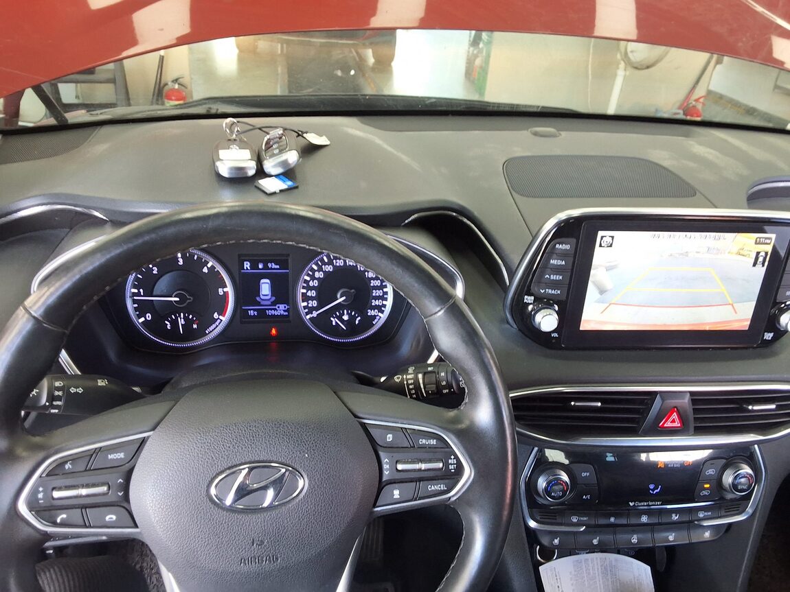 HYUNDAI SANTA FE (TM) R2.0 2WD PREMIUM 2019 - zdjęcie 18