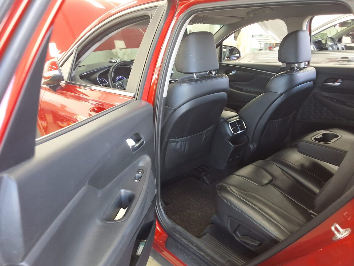 HYUNDAI SANTA FE (TM) R2.0 2WD PREMIUM 2019 - zdjęcie 12