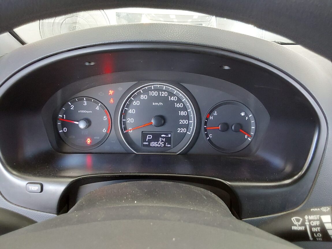 HYUNDAI GRAND STAREX 5-SEATER DIESEL VAN SMART 2016 - zdjęcie 9