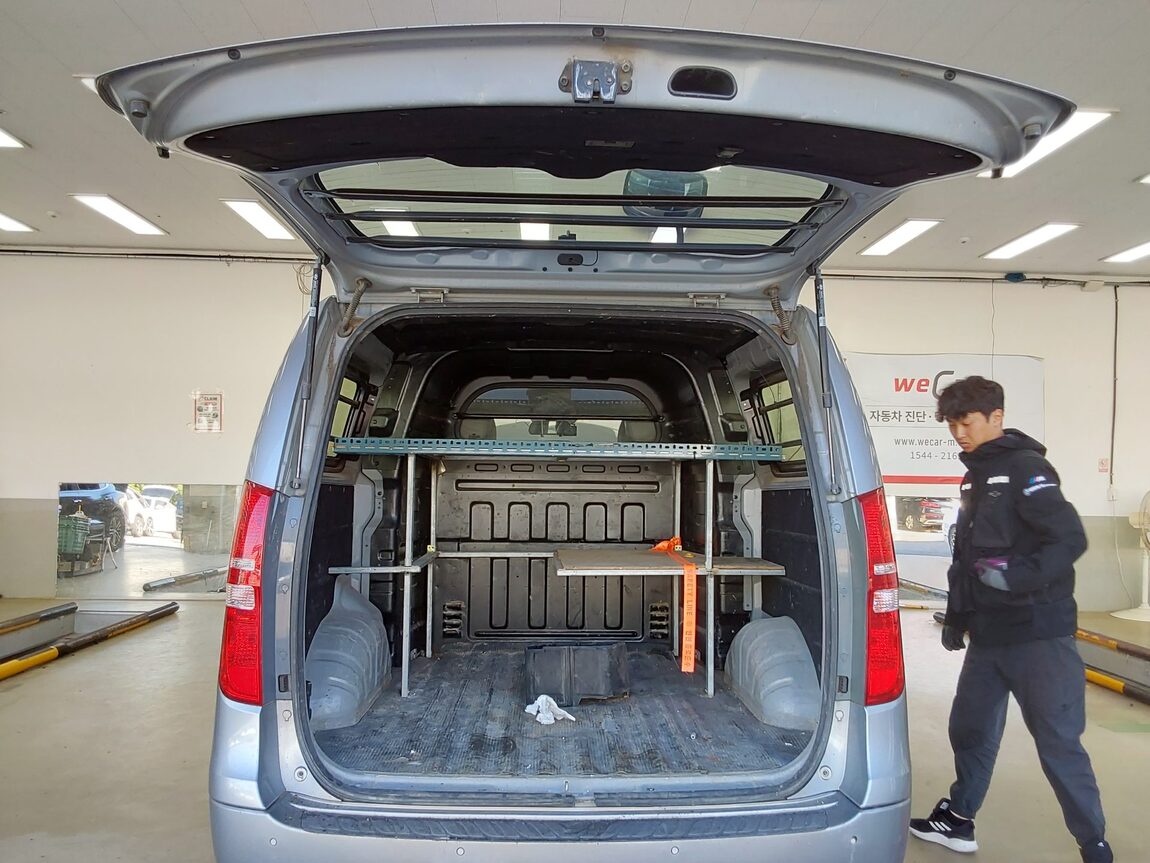 HYUNDAI GRAND STAREX 5-SEATER DIESEL VAN SMART 2016 - zdjęcie 15