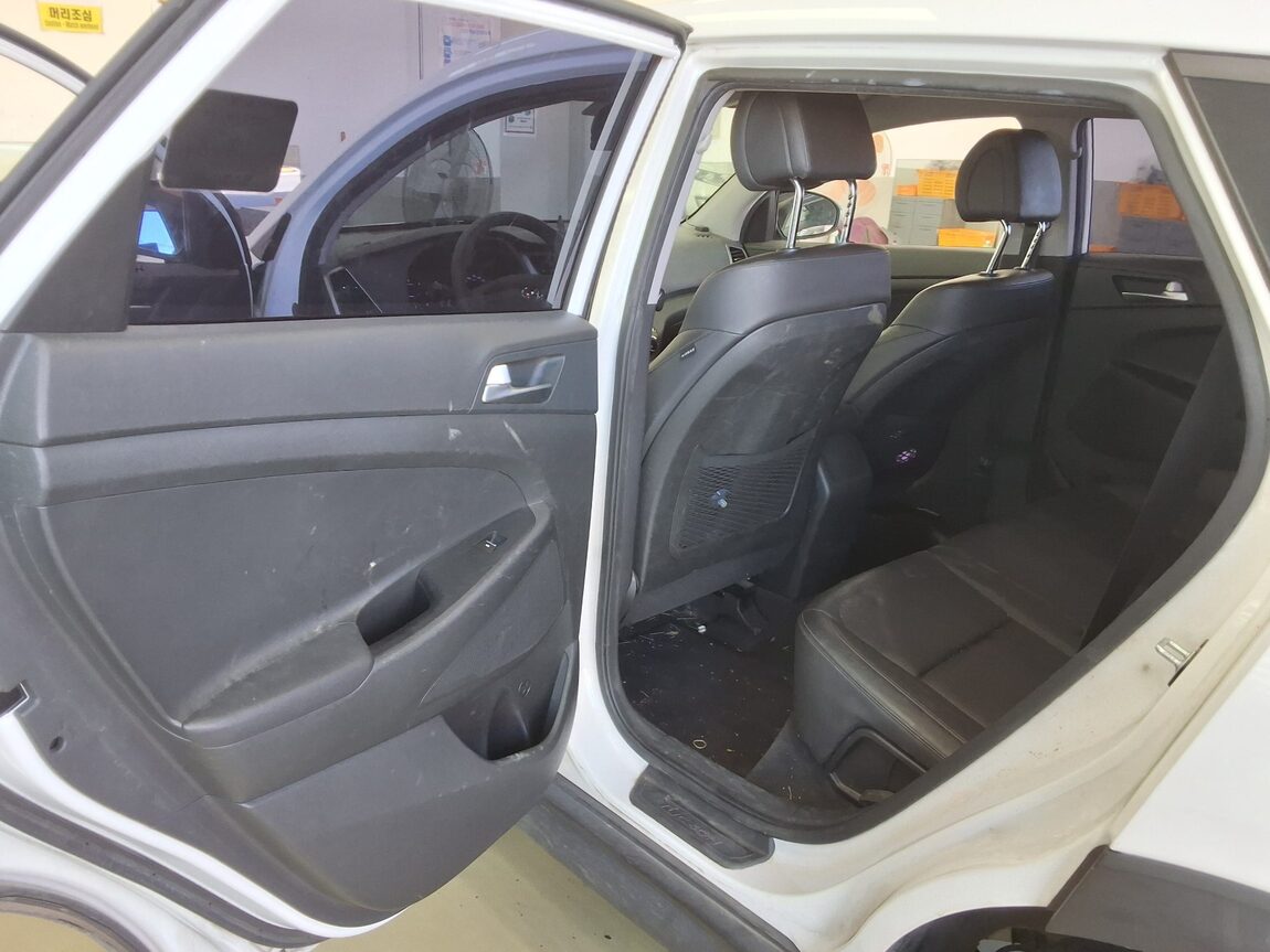 HYUNDAI ALL NEW TUCSON DIESEL R2.0 4WD STYLE 2017 - zdjęcie 12