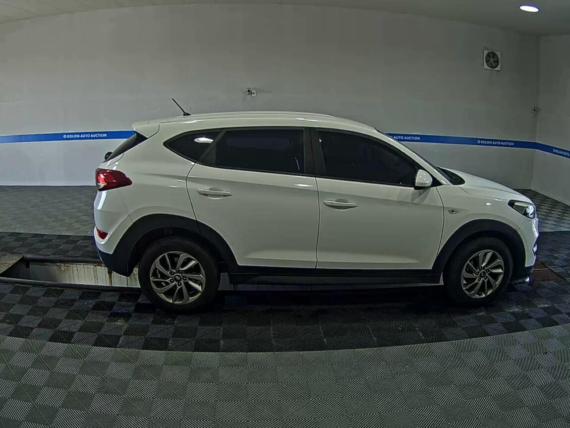 HYUNDAI ALL NEW TUCSON DIESEL R2.0 4WD STYLE 2017 - zdjęcie 4