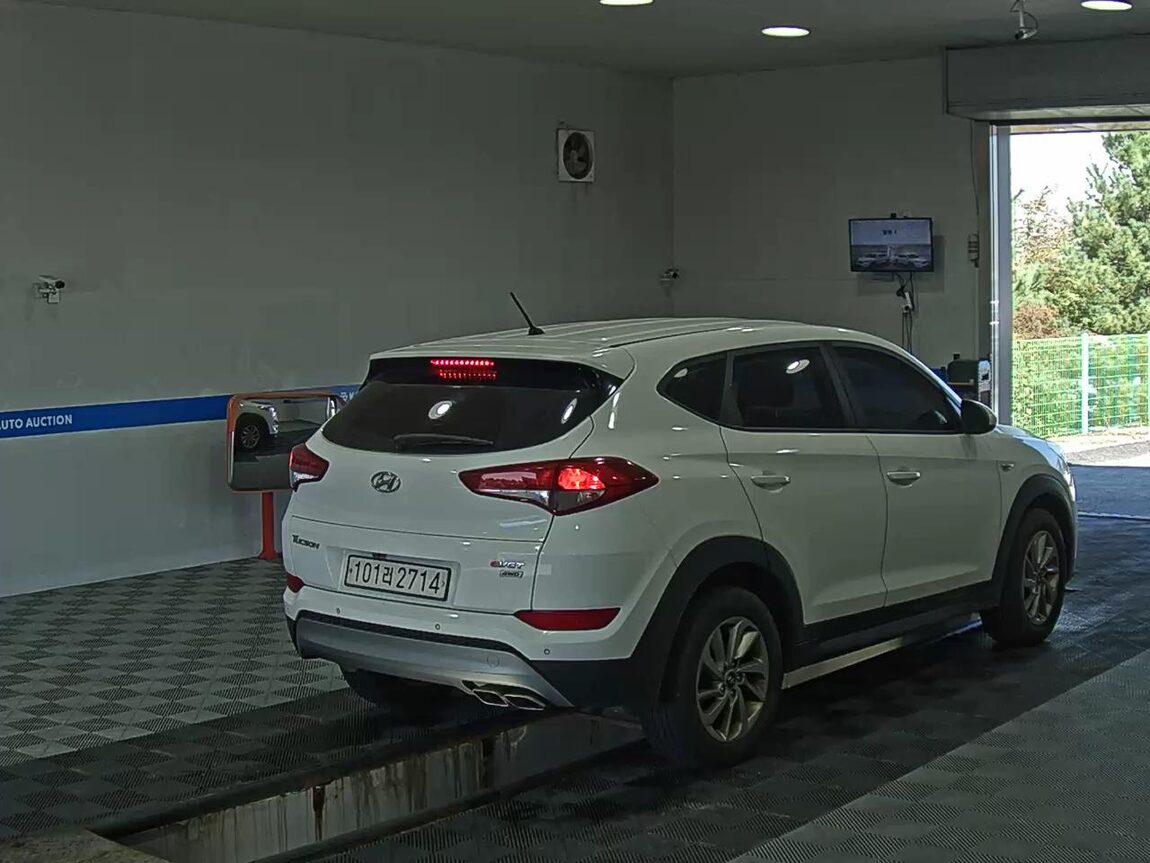 HYUNDAI ALL NEW TUCSON DIESEL R2.0 4WD STYLE 2017 - zdjęcie 5