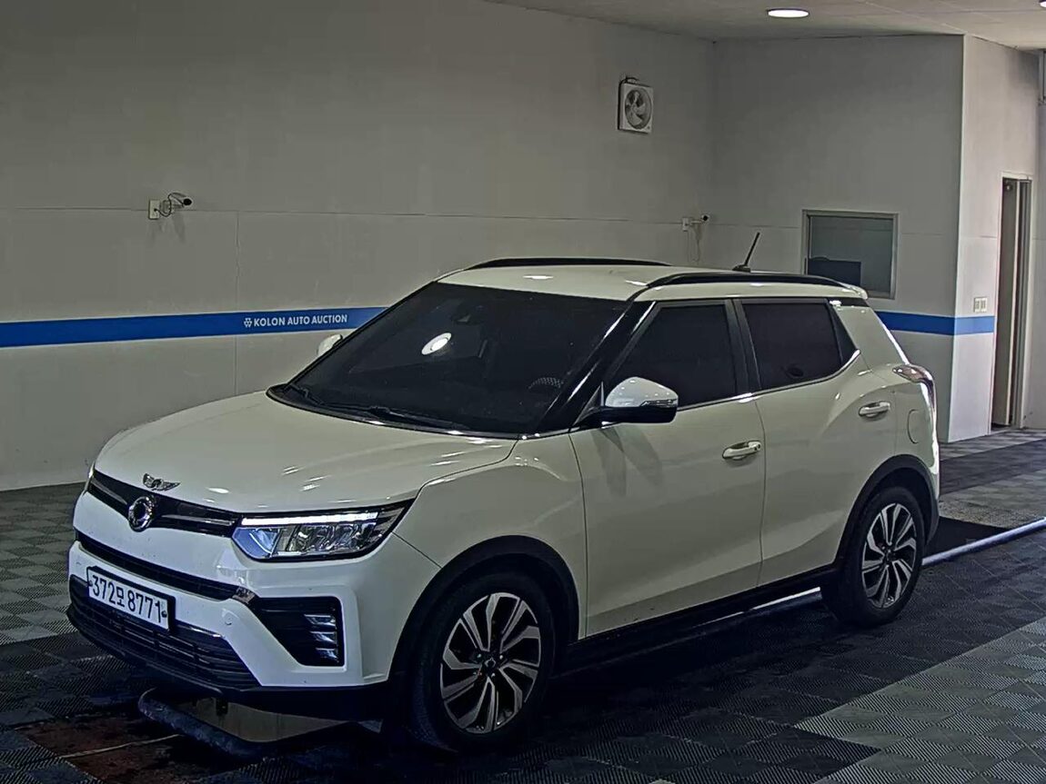 KG MOBILITY (SSANGYONG) VERY NEW TIVOLI 1.5 GASOLINE 2WD V5 2020 - zdjęcie 2