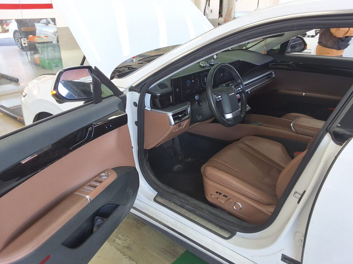 HYUNDAI THE ALL NEW GRANDEUR GASOLINE 2.5 EXCLUSIVE 2023 - zdjęcie 10