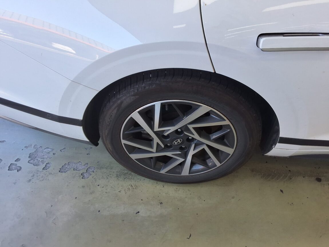 HYUNDAI THE ALL NEW GRANDEUR GASOLINE 2.5 EXCLUSIVE 2023 - zdjęcie 23