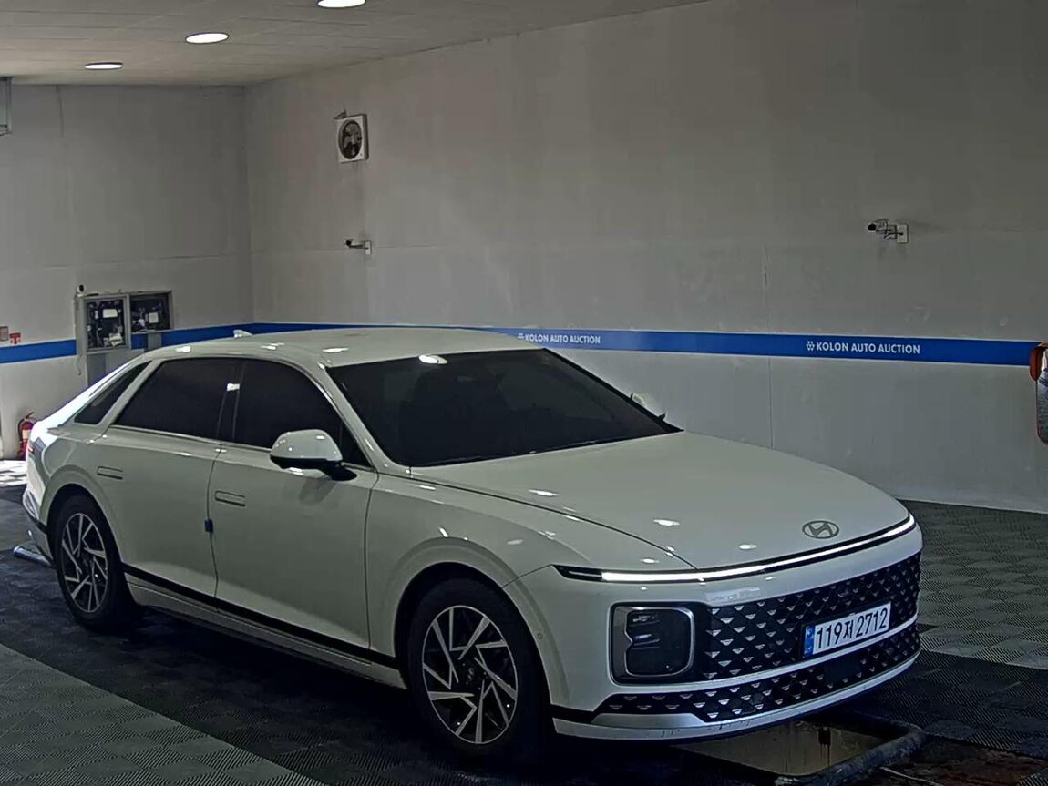 HYUNDAI THE ALL NEW GRANDEUR GASOLINE 2.5 EXCLUSIVE 2023 - zdjęcie 3
