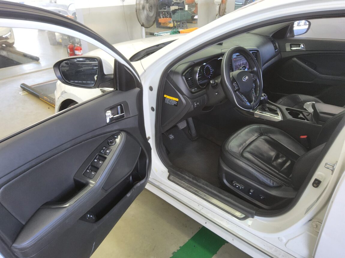 KIA K5 HYBRID PRESTIGE 2013 - zdjęcie 10