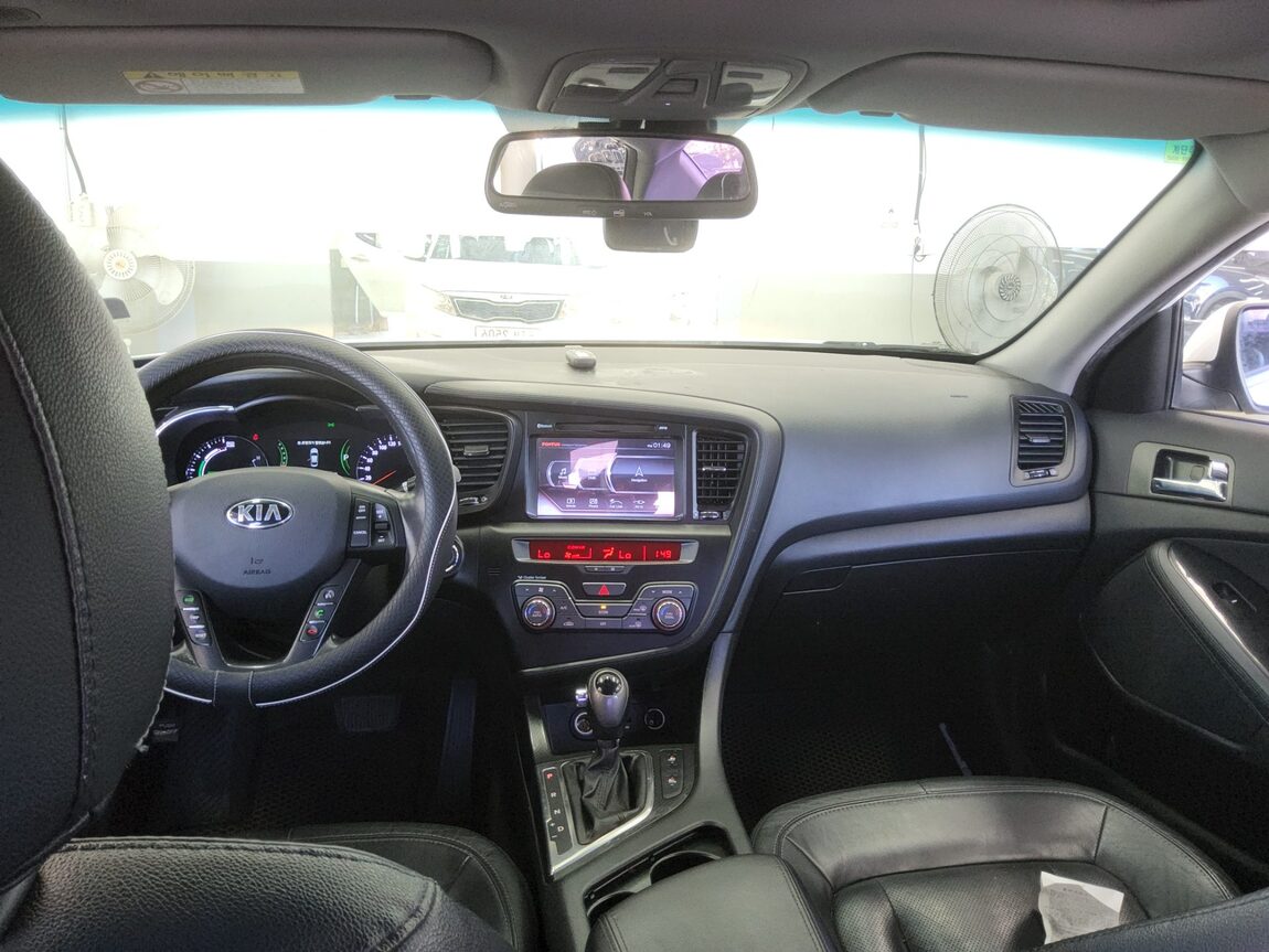 KIA K5 HYBRID PRESTIGE 2013 - zdjęcie 11