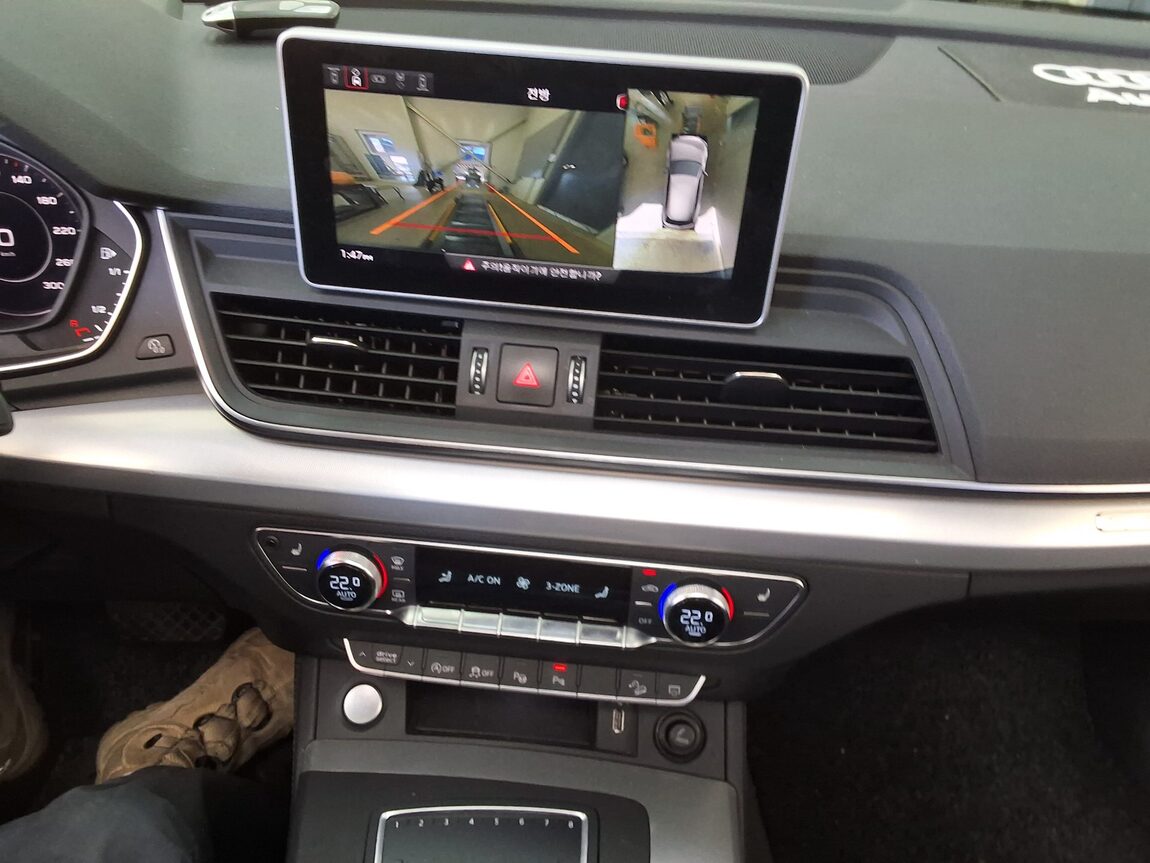AUDI Q5 (2ND GEN) 40 TDI QUATTRO PREMIUM 2020 - zdjęcie 24