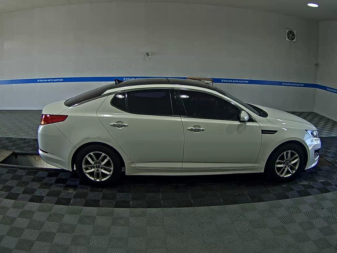KIA K5 LPI RENTAL CAR LUXURY 2012 - zdjęcie 4