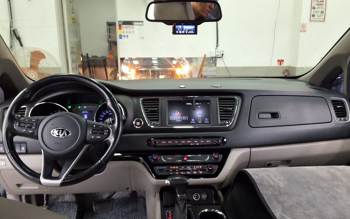 KIA THE NEW CARNIVAL 9-SEATER DIESEL LUXURY 2019 - zdjęcie 11