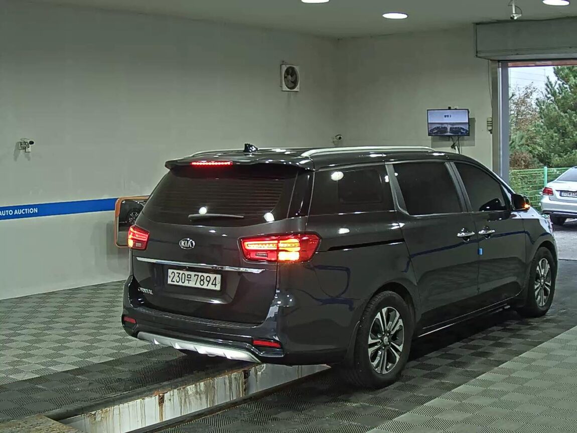 KIA THE NEW CARNIVAL 9-SEATER DIESEL LUXURY 2019 - zdjęcie 5
