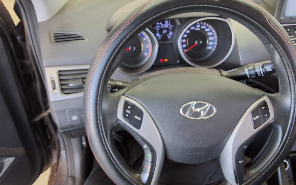 HYUNDAI AVANTE MD M16 GDi LUXURY 2011 - zdjęcie 17