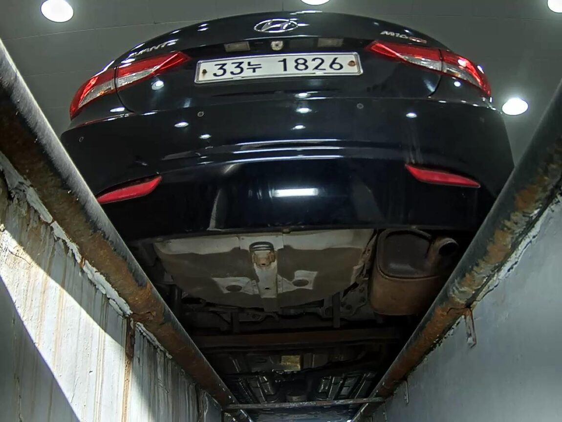 HYUNDAI AVANTE MD M16 GDi LUXURY 2011 - zdjęcie 8