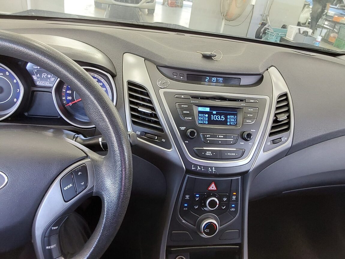 HYUNDAI THE NEW AVANTE MD LPi RENTAL CAR STYLE 2015 - zdjęcie 17