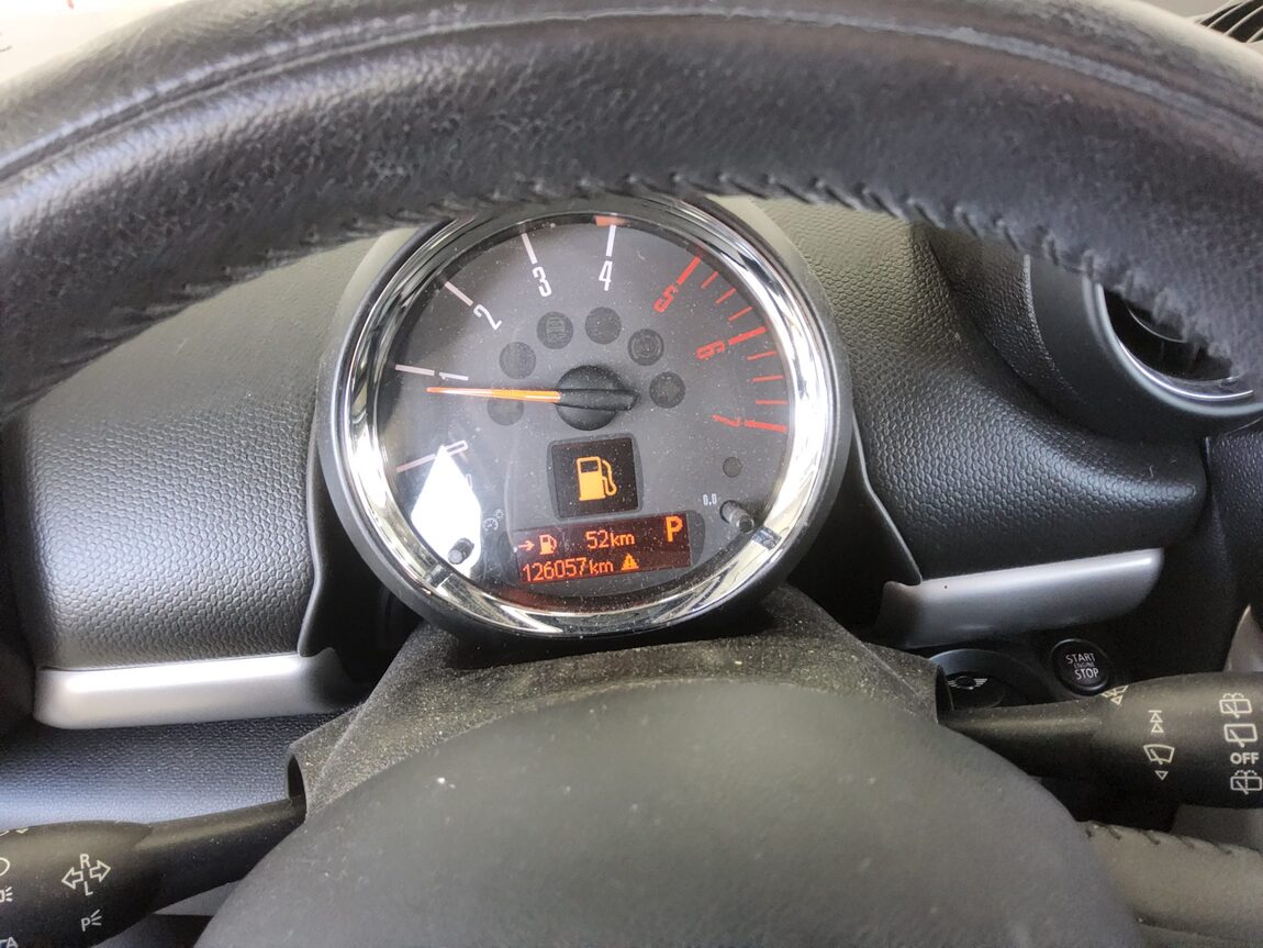 MINI COUNTRYMAN 2.0 D ALL4 2015 - zdjęcie 9
