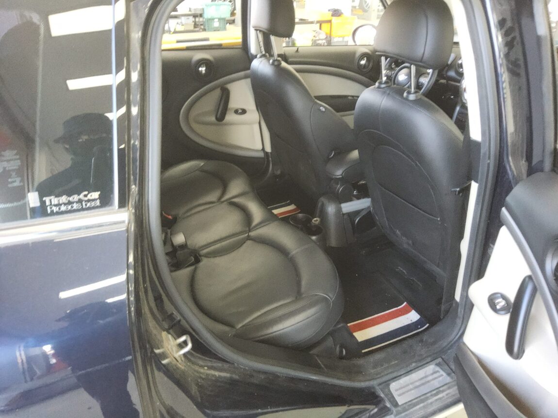 MINI COUNTRYMAN 2.0 D ALL4 2015 - zdjęcie 13