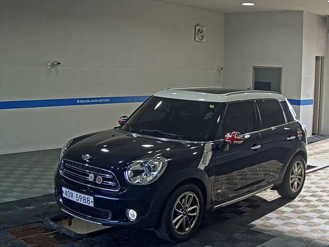 MINI COUNTRYMAN 2.0 D ALL4 2015 - zdjęcie 2