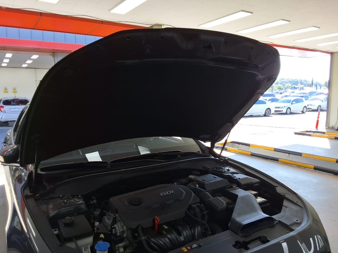 HYUNDAI GRANDEUR IG 2.4 GDi PREMIUM 2019 - zdjęcie 17