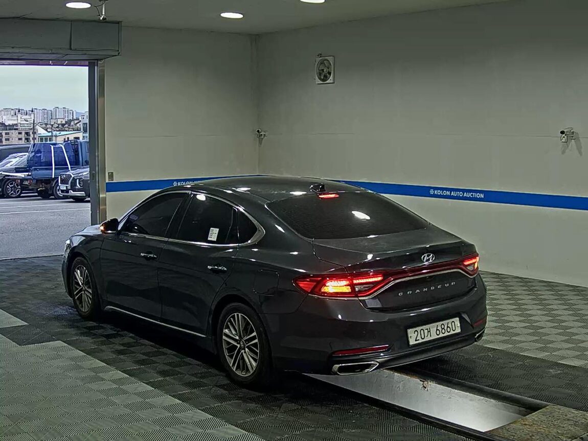 HYUNDAI GRANDEUR IG 2.4 GDi PREMIUM 2019 - zdjęcie 6