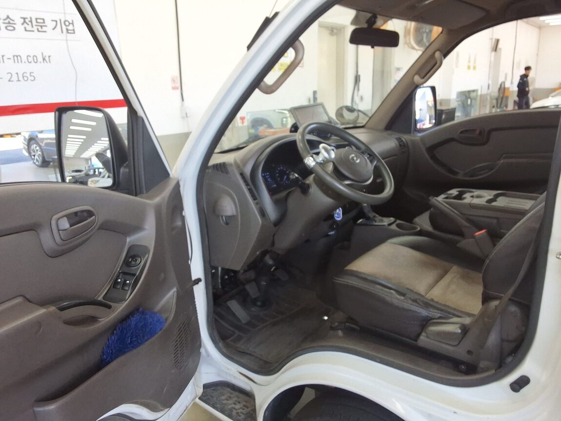 HYUNDAI PORTER II CRDi STANDARD CAB EXTRA LONG WHEELBASE STYLE 2021 - zdjęcie 10