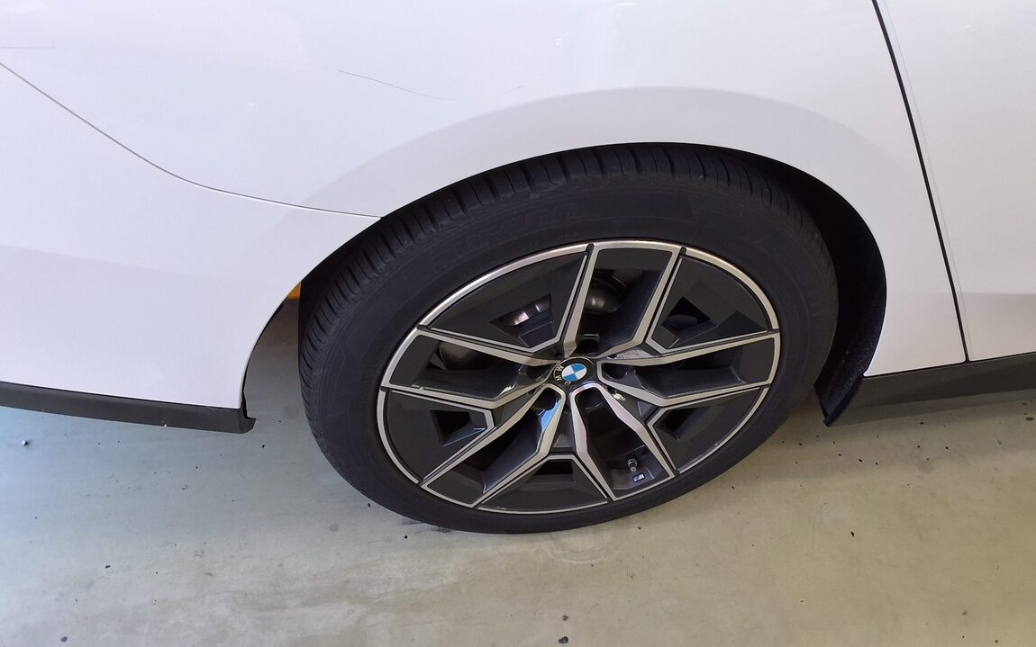 BMW 5 SERIES (8TH GEN) 520i M SPORT PACK 2024 - zdjęcie 26