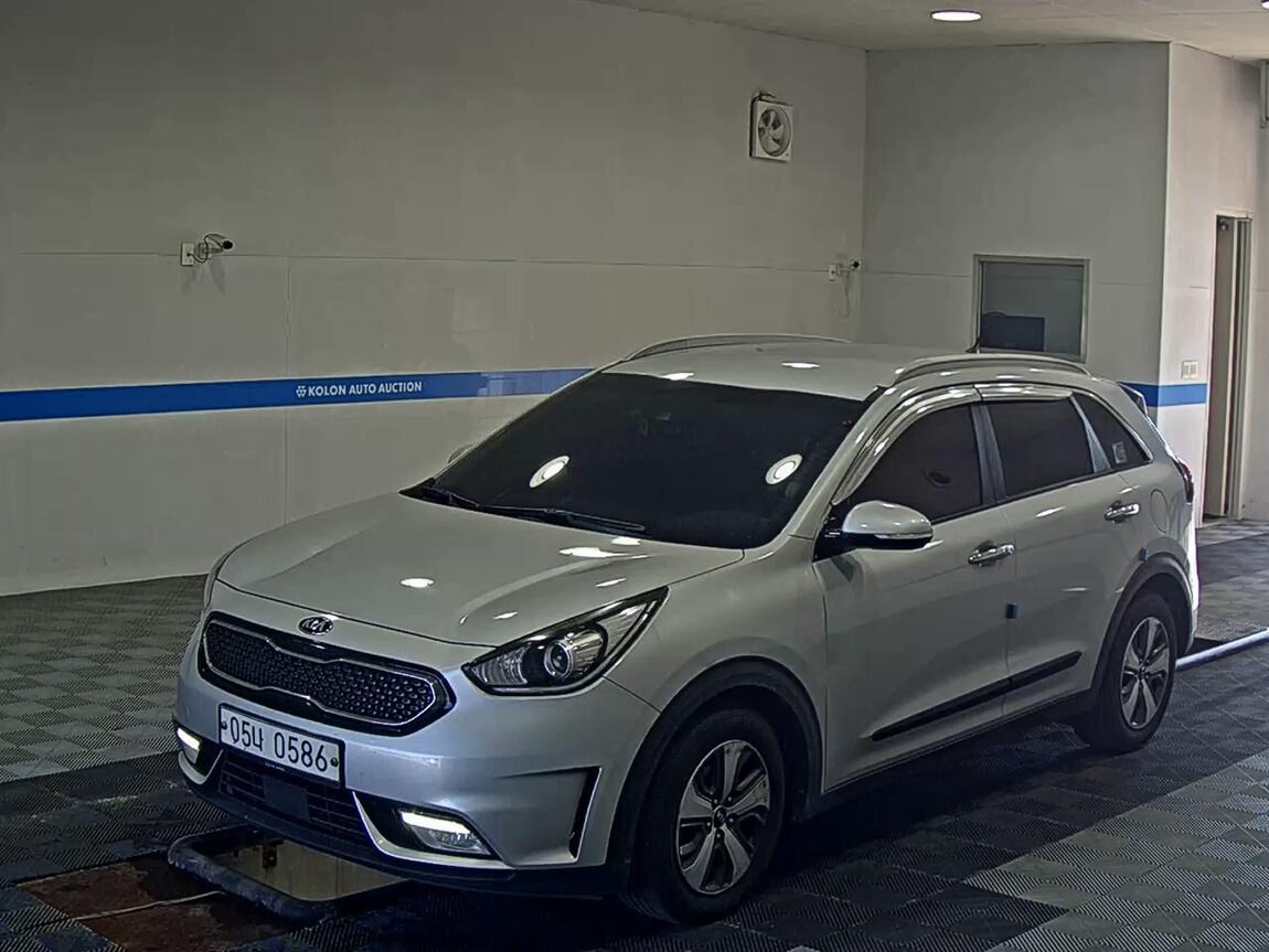 KIA NIRO 1.6 HYBRID PRESTIGE 2017 - zdjęcie 2