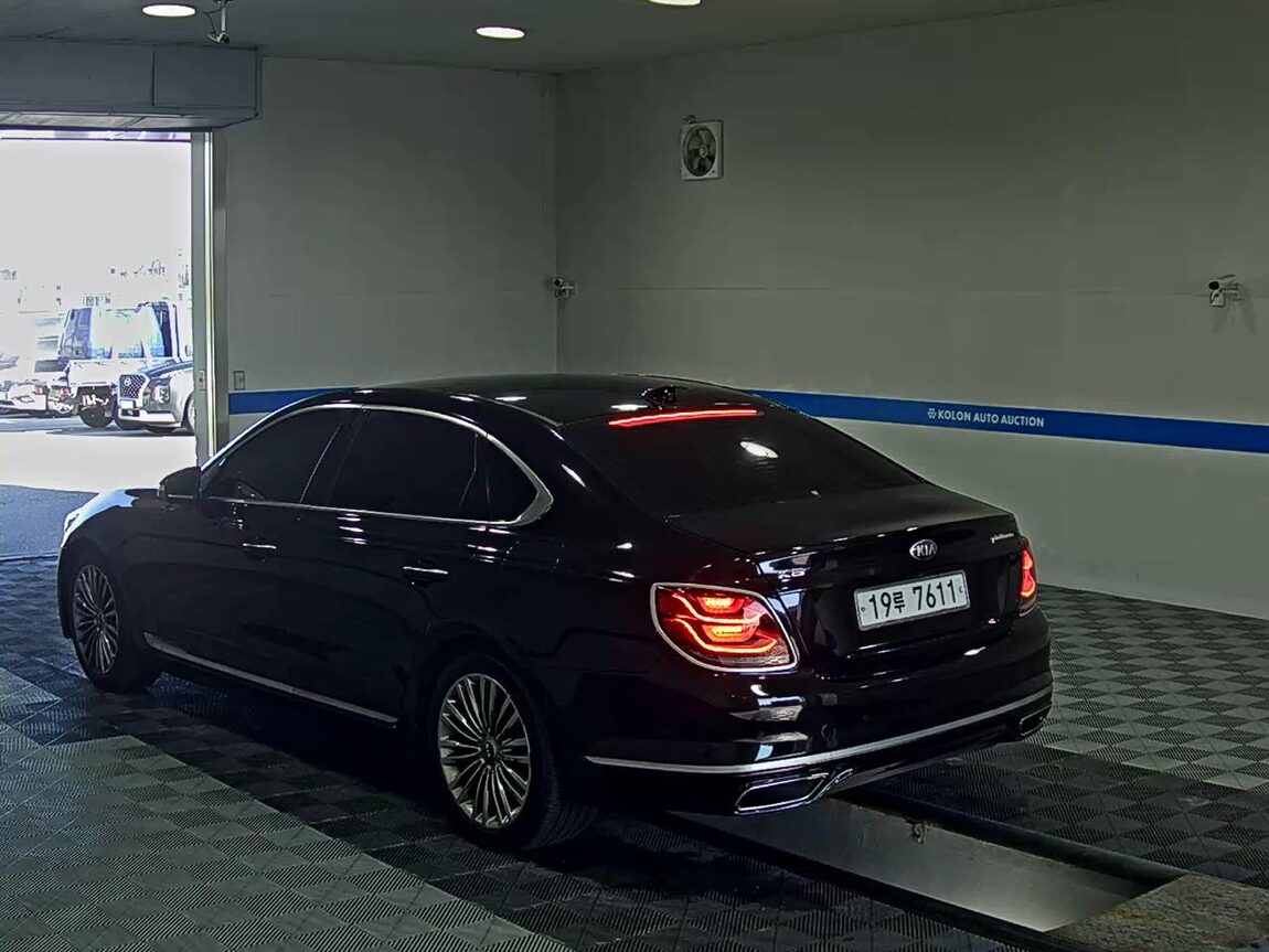 KIA THE K9 (RJ) 3.8 GDI AWD PLATINUM II 2019 - zdjęcie 6