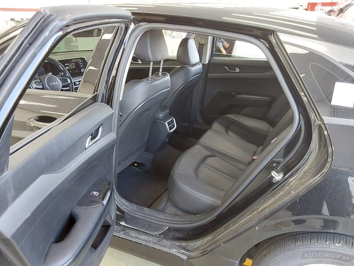 KIA NEW K5 (DL3) 2.0 GASOLINE TRENDY 2023 - zdjęcie 12