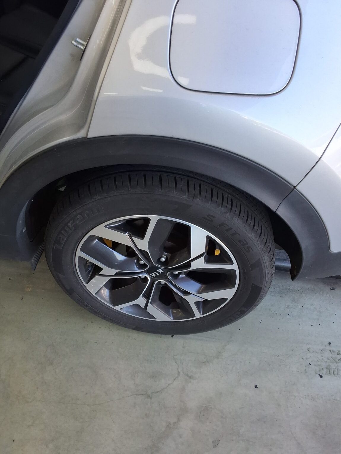 KIA SPORTAGE THE BOLD R2.0 DIESEL 2WD PRESTIGE 2019 - zdjęcie 22