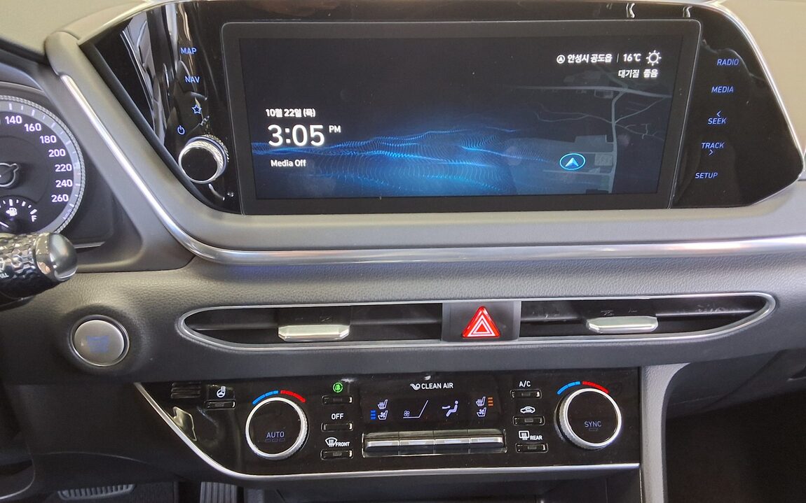 HYUNDAI SONATA (DN8) G2.0 PREMIUM PLUS 2022 - zdjęcie 18