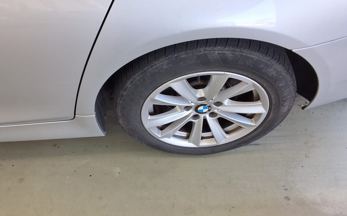 BMW 5 SERIES (6TH GEN) 520d 2013 - zdjęcie 25